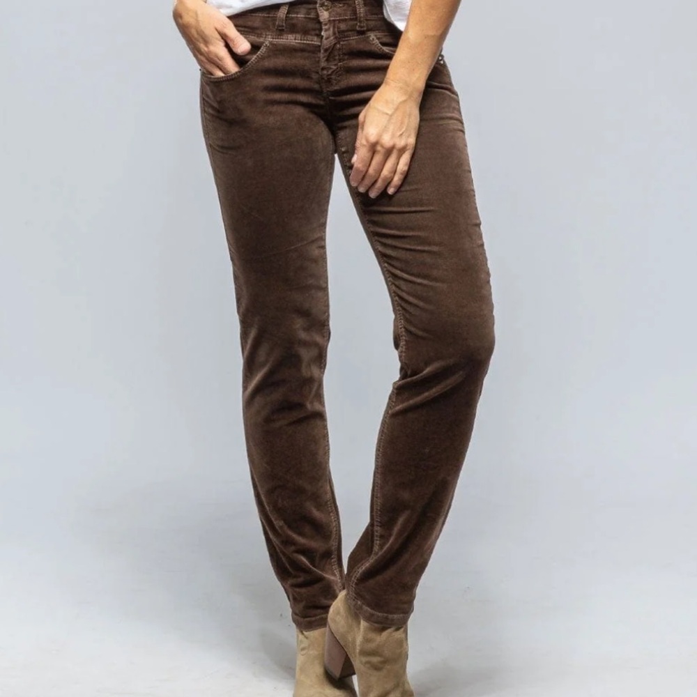 Mac NWT velvet olive pants size 30